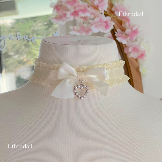 عقد فنتج مميز بلون سكري