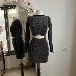 طقم قطعتين تنورة وتوب أسود