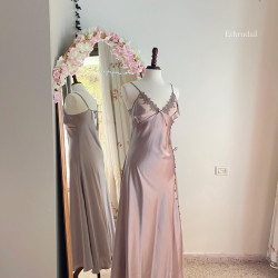 فستان لانجري ستان راقي وتقيل بلون مميز  